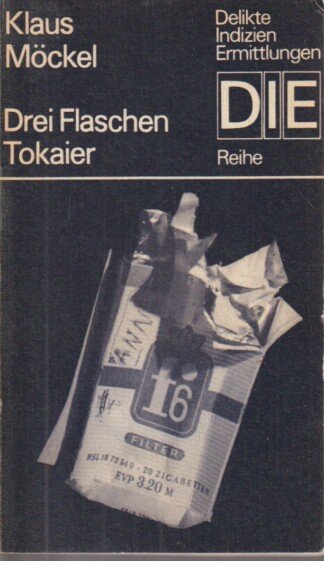 Drei Flaschen Tokaier