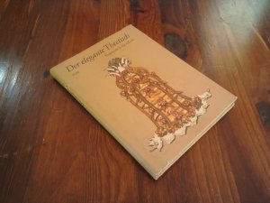 Der elegante Theetisch