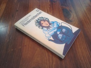 Fliedermütterchen und andere Märchen. Inhalt: Das Feuerzeug, Der kleine Klaus und der große Klaus, Der Schweinehirt, Tölpel-Hans, Des Kaisers neue Kleider u. v. m.