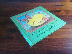Ein Schmetterlingstraum unterm Apfelbaum
