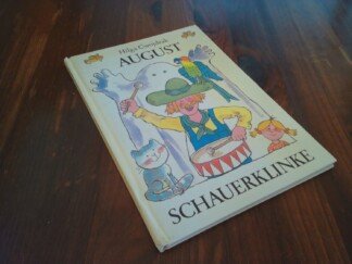 August Schauerklinke gibt guten Rat und weise Winke. Bänkelgesänge