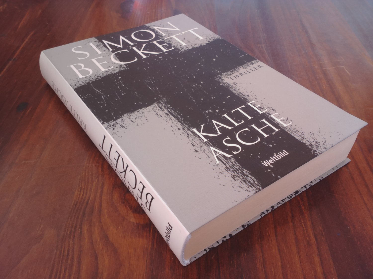 Kalte Asche – Thriller