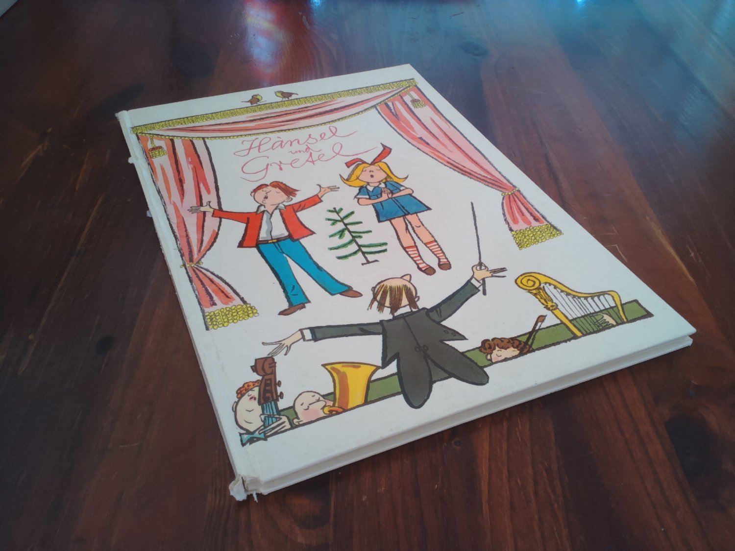 Hänsel und Gretel. Eine illustrierte Geschichte für kleine und große Leute nach der gleichnamigen Märchenoper von Adelheid Wette und Engelbert Humperdinck. Nacherzählung: Barbara Renate Reinhardt. Illustrationen: Werner Klemke. Klaviersätze: Wolfgang Wendt.